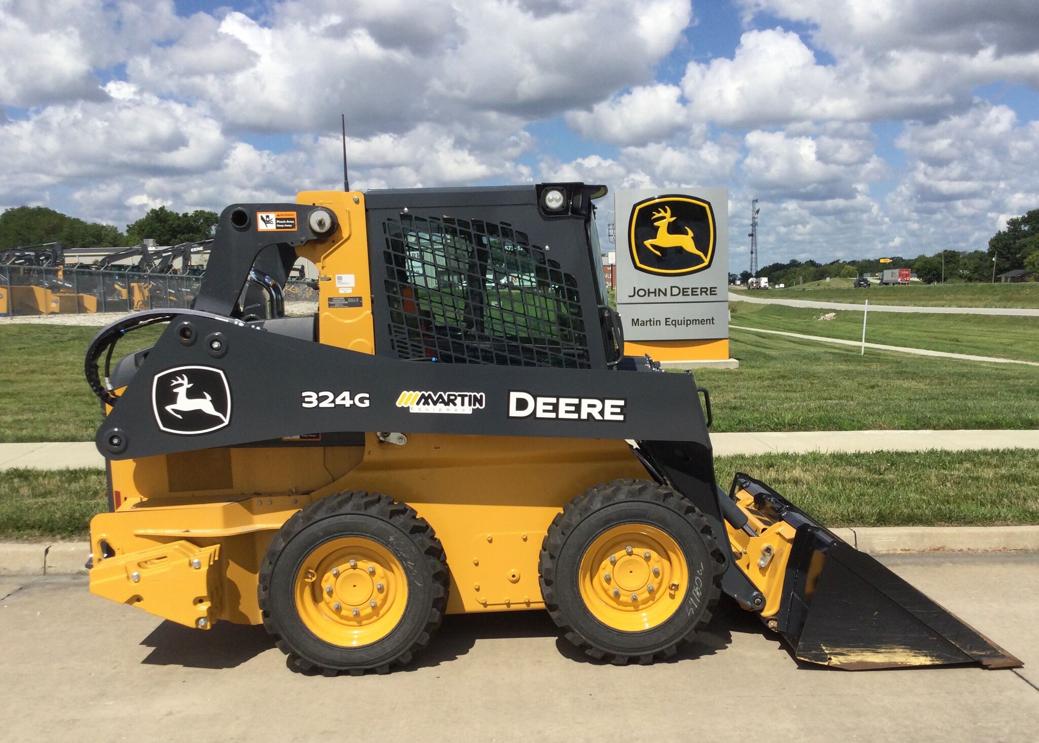 2023 John Deere 324G Image 1