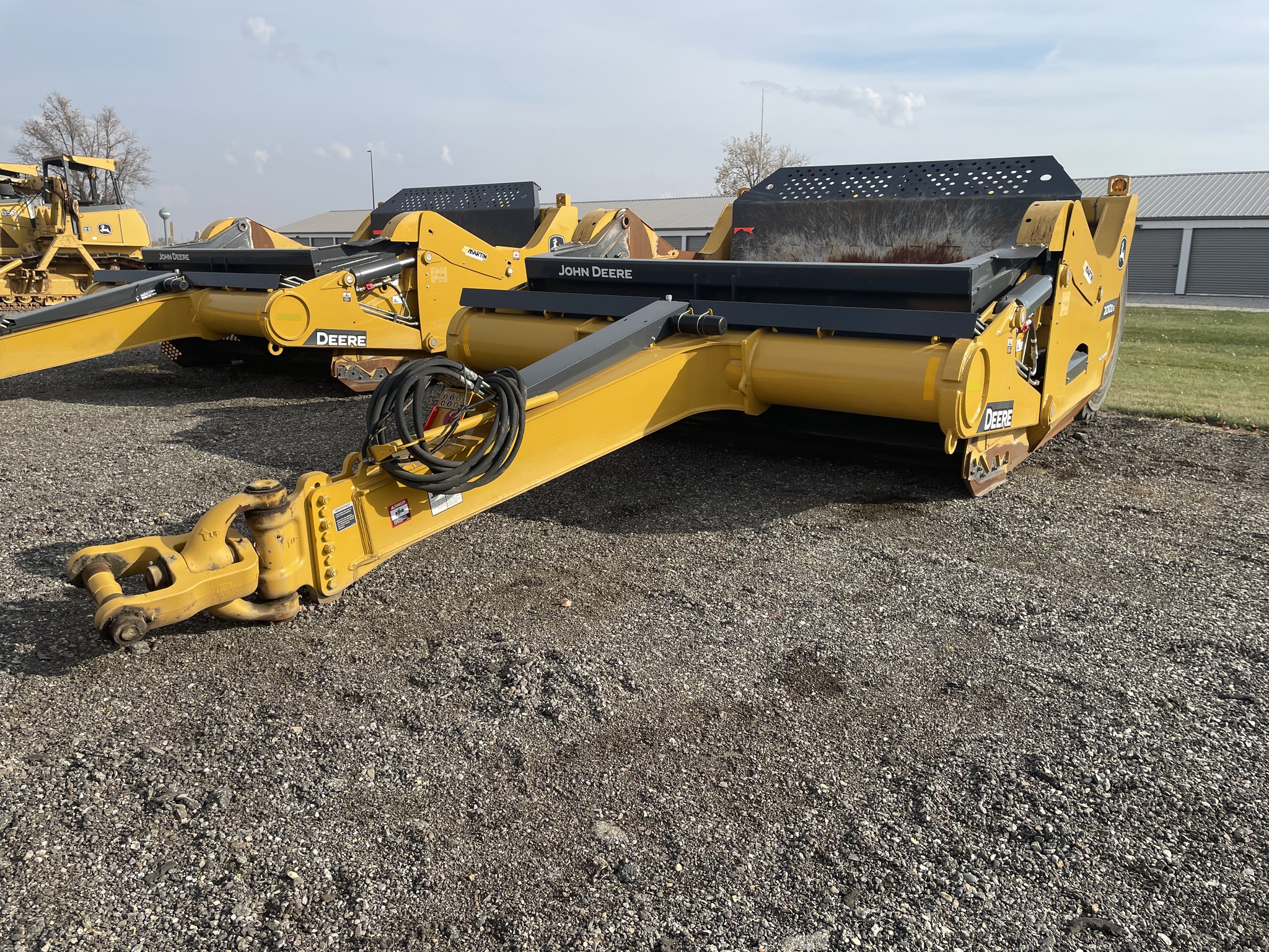 2023 John Deere 2010DE Image 2