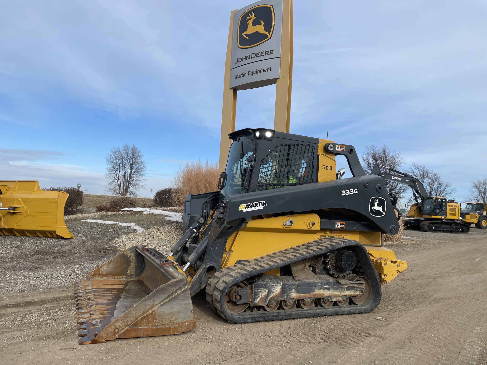 2022 John Deere 333G Image 4