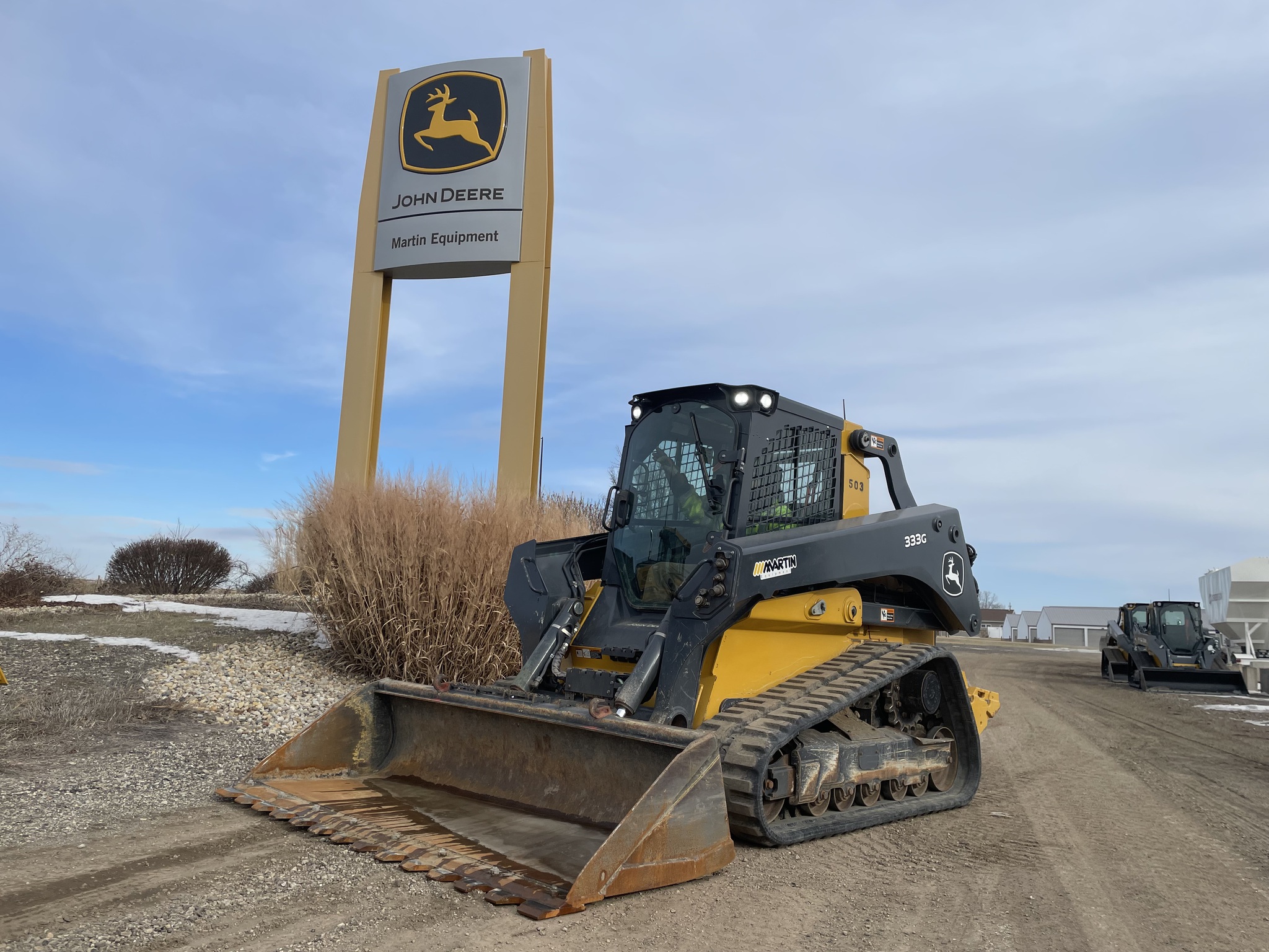 2022 John Deere 333G Image 2