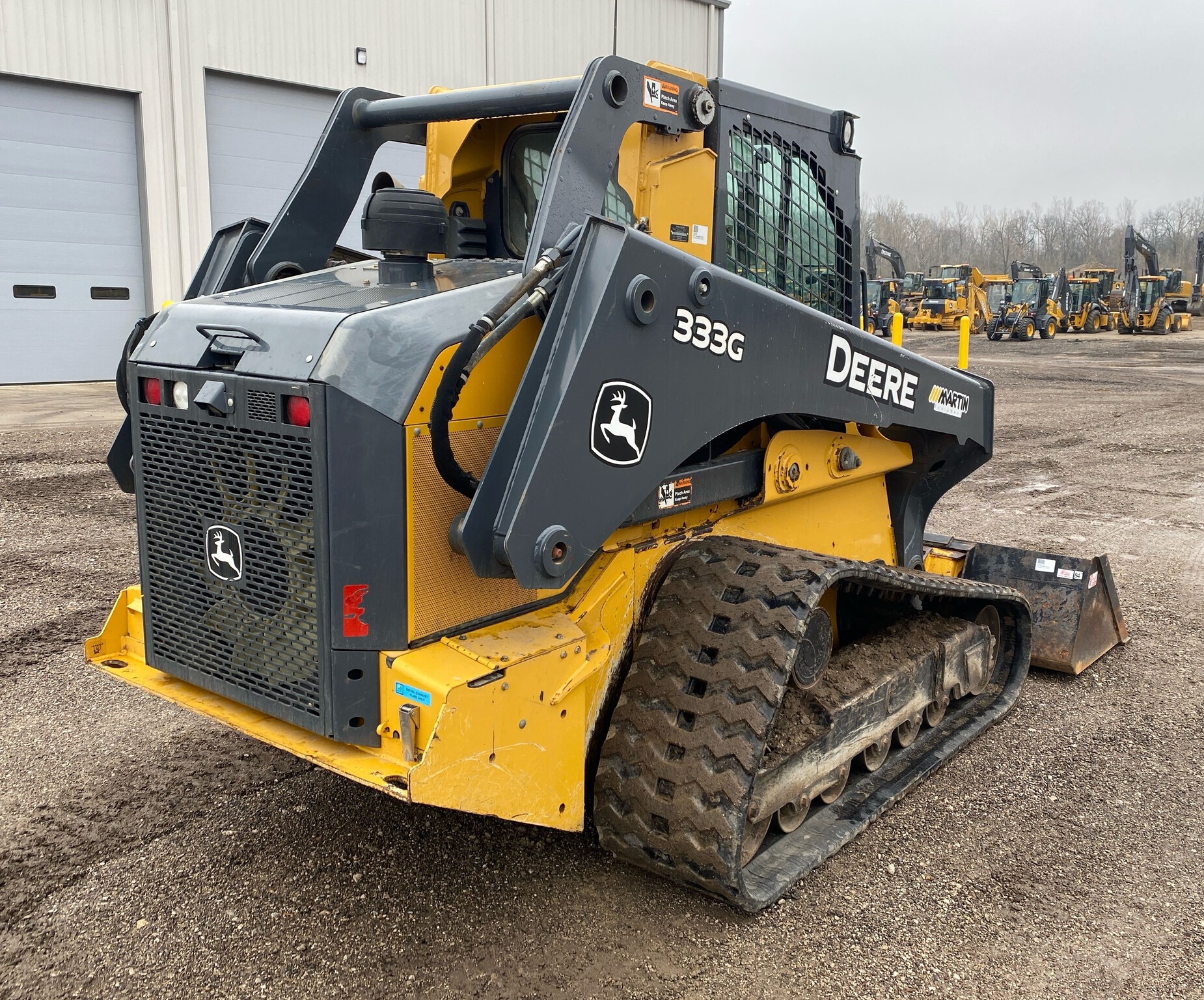 2017 John Deere 333G Image 5