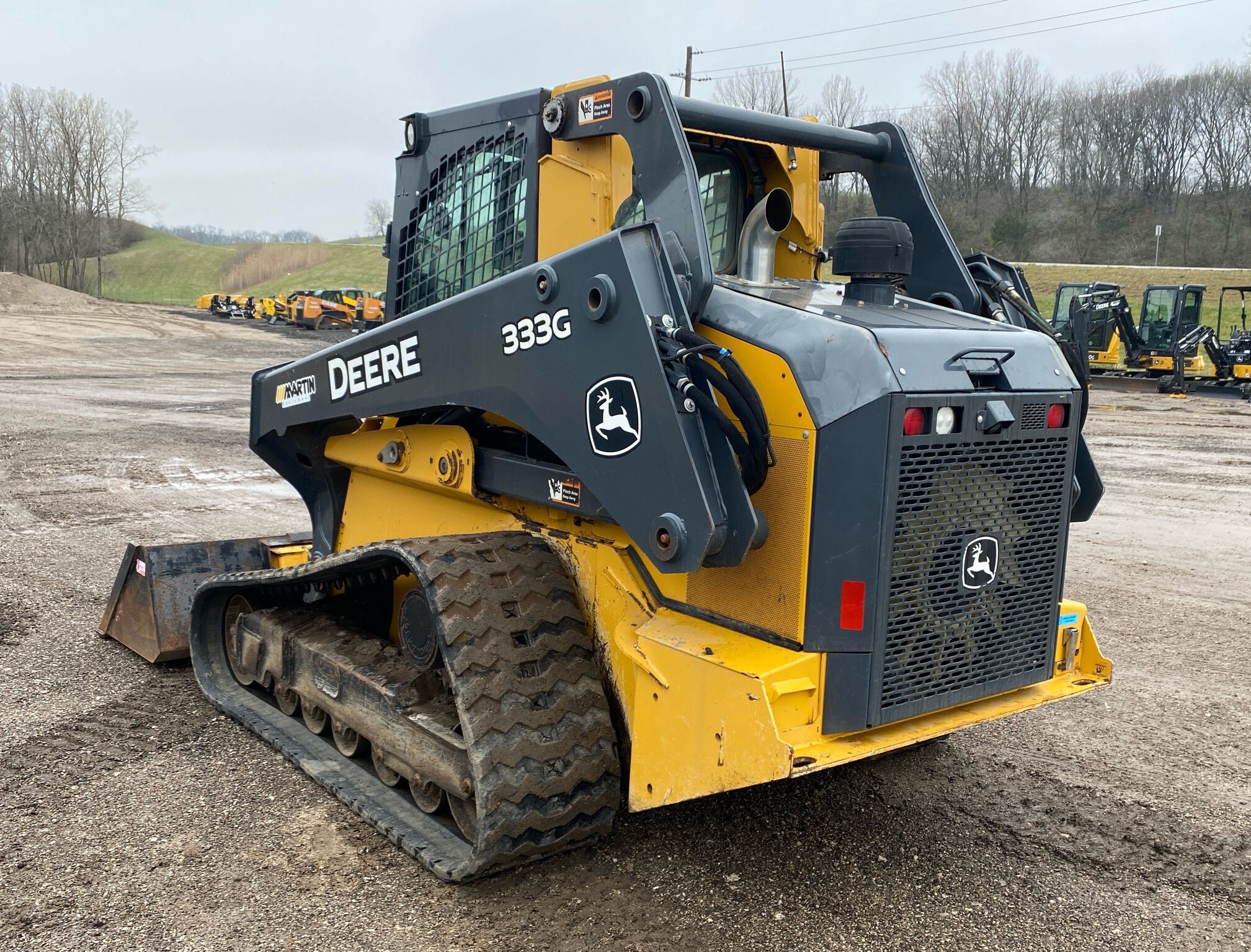 2017 John Deere 333G Image 3