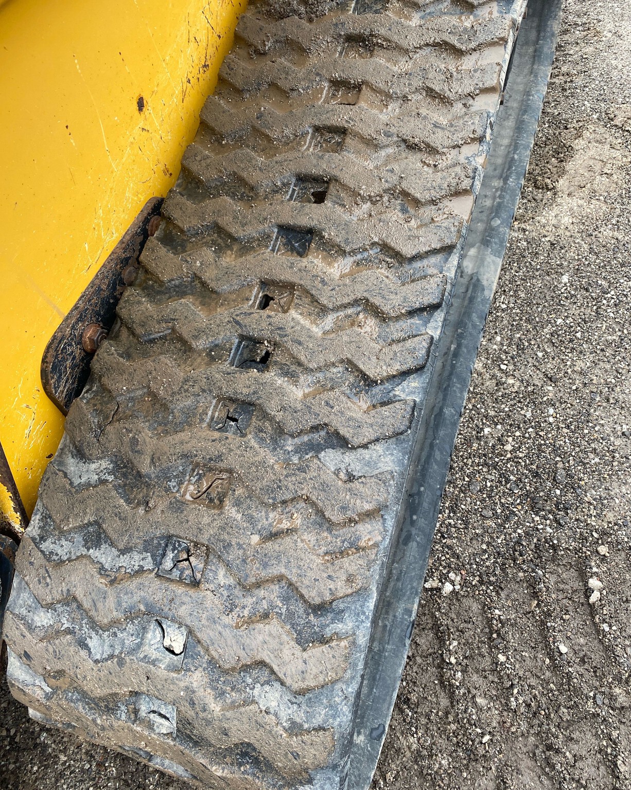 2017 John Deere 333G Image 11