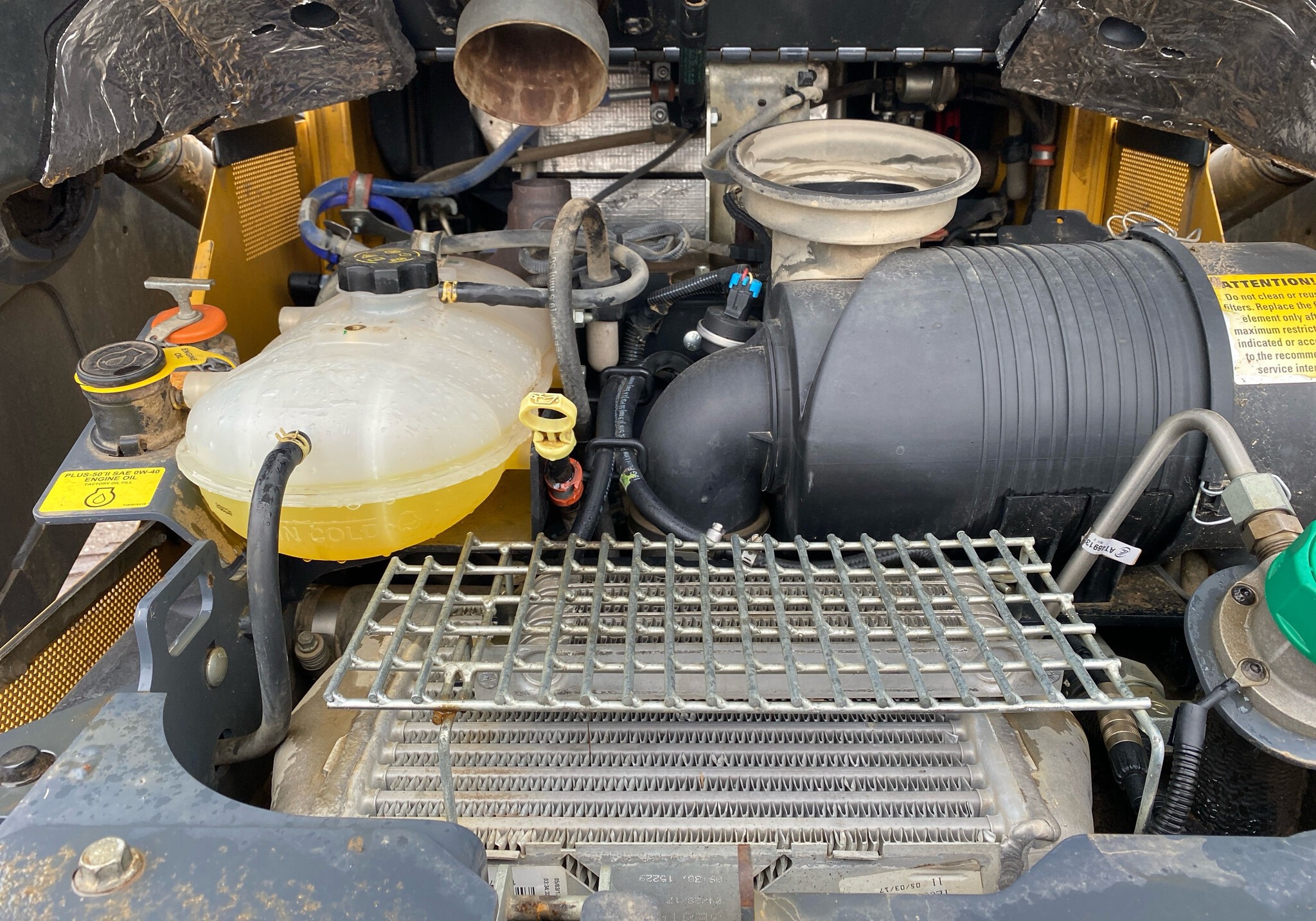 2017 John Deere 333G Image 12