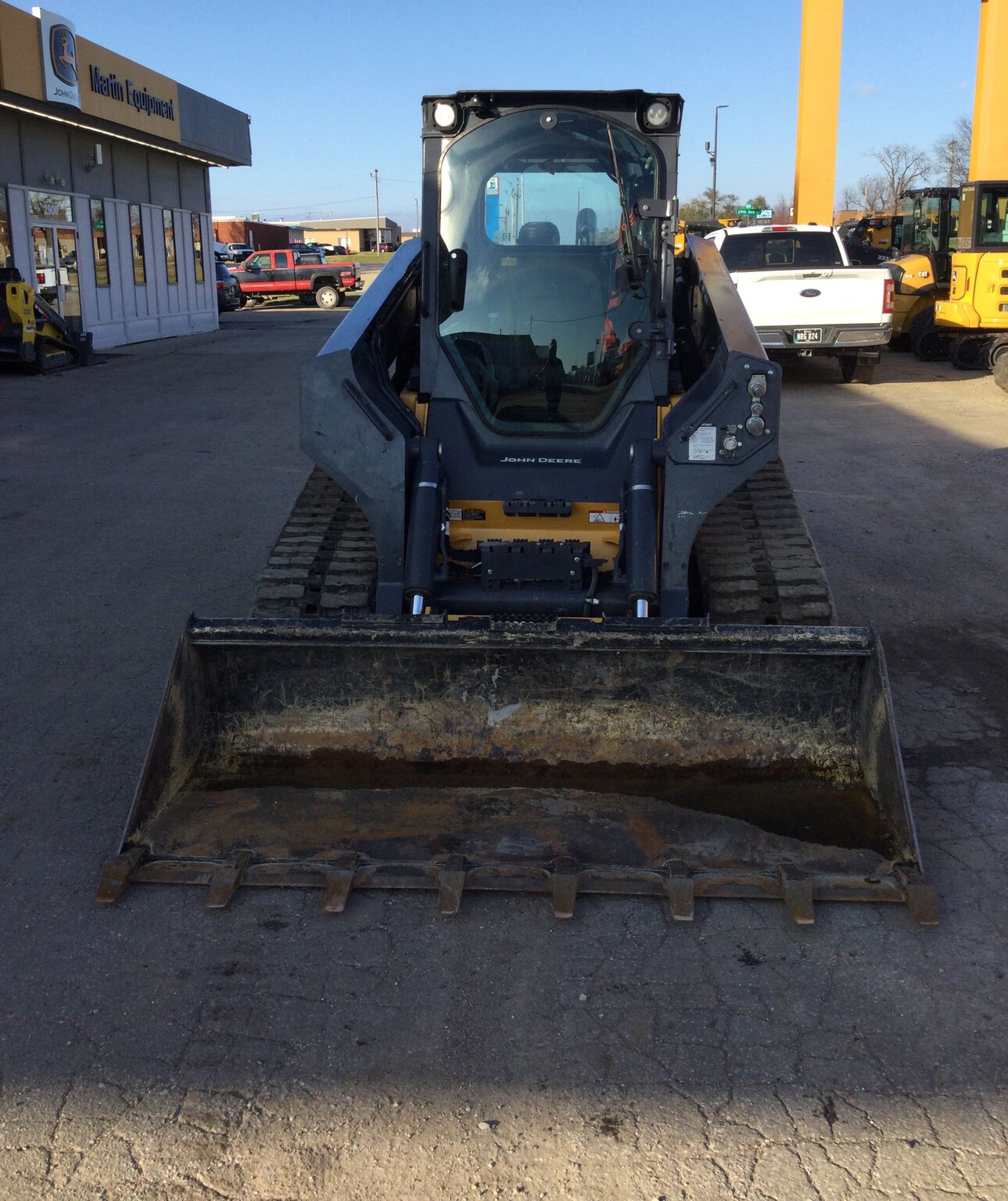 2023 John Deere 333G Image 7