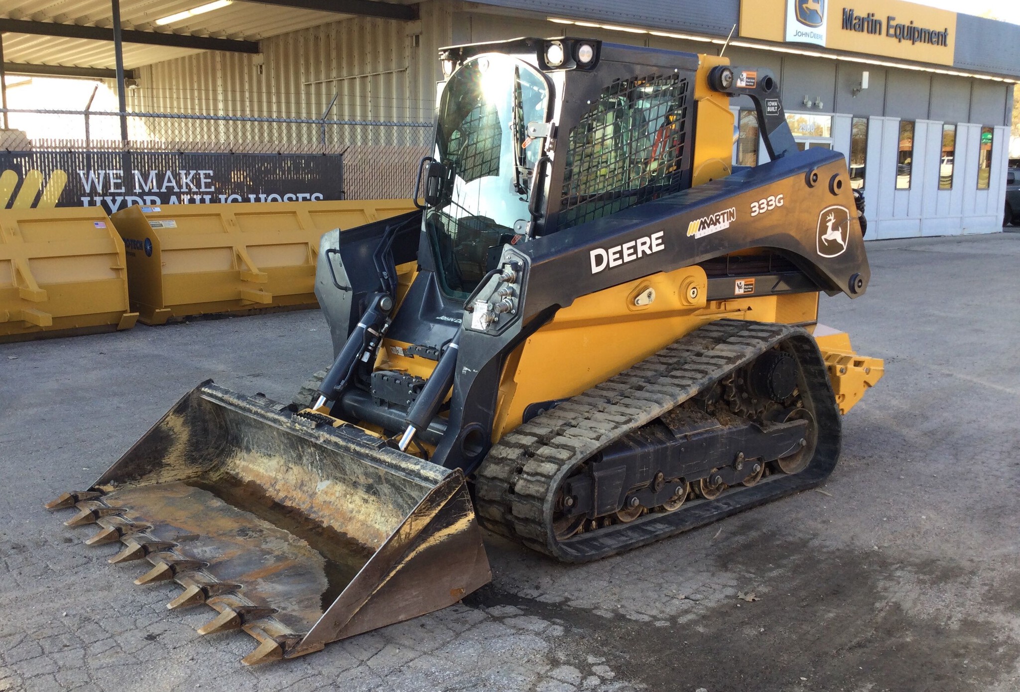 2023 John Deere 333G Image 1