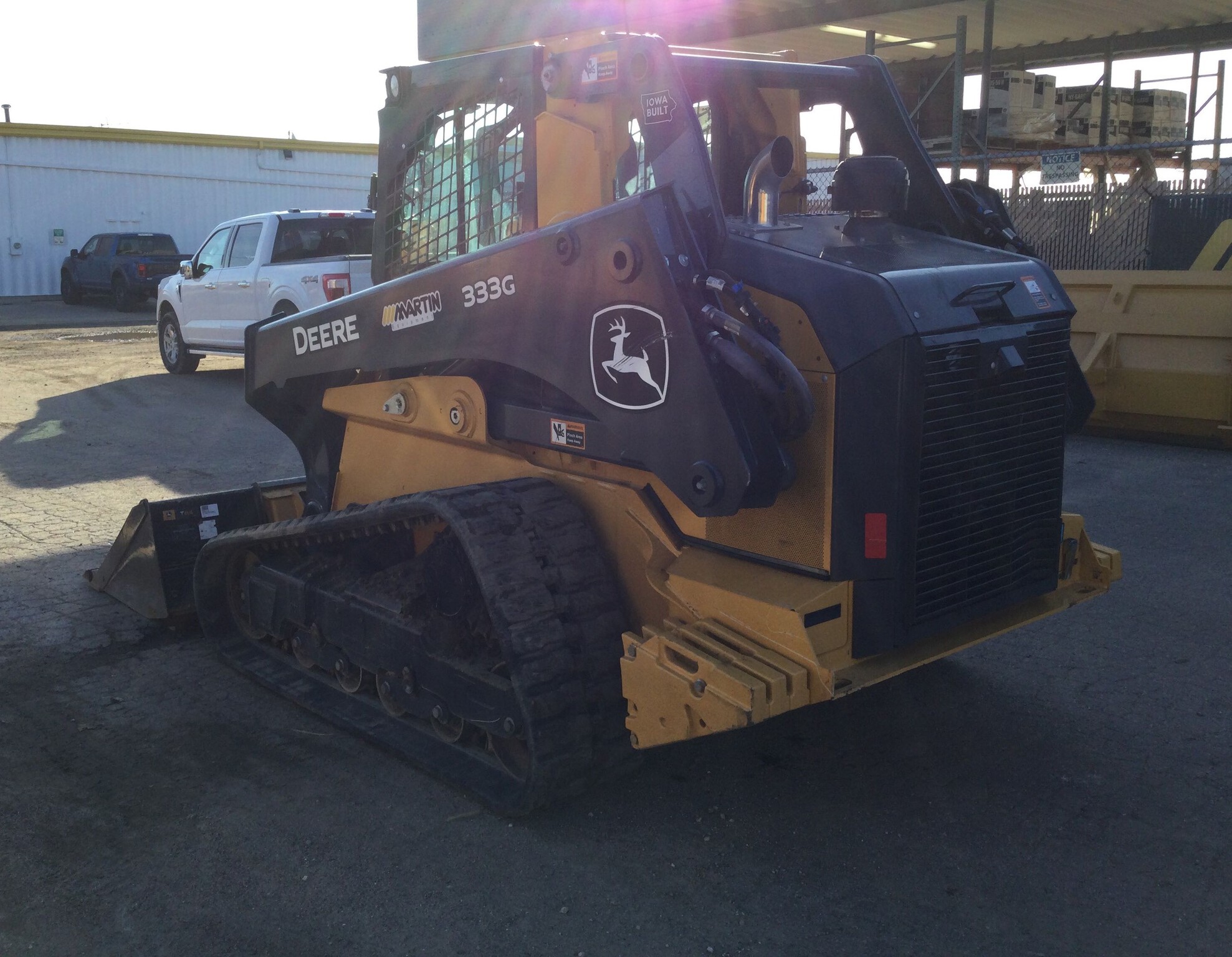 2023 John Deere 333G Image 6