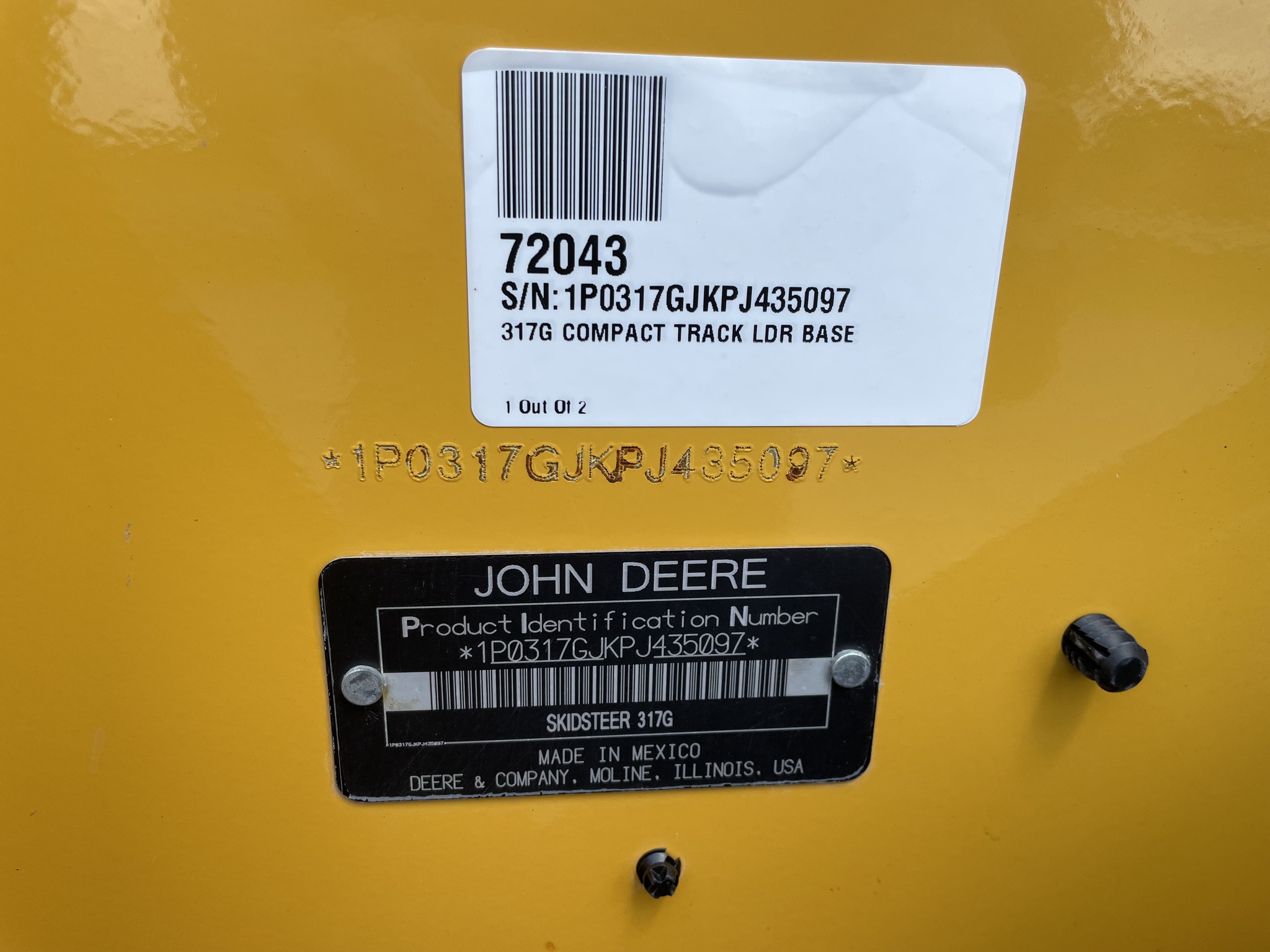 2023 John Deere 317G Image 6