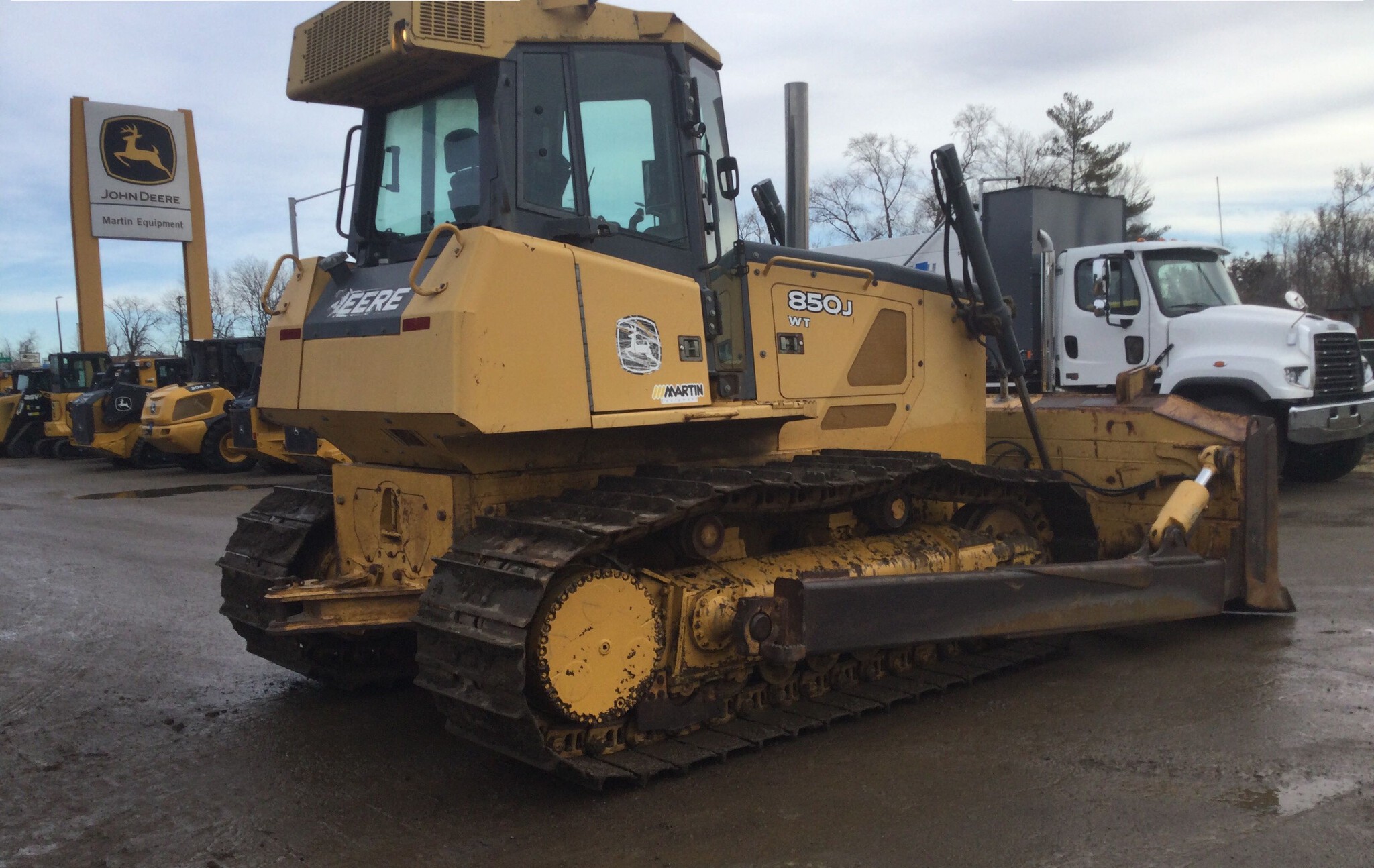 2005 John Deere 850J Image 5