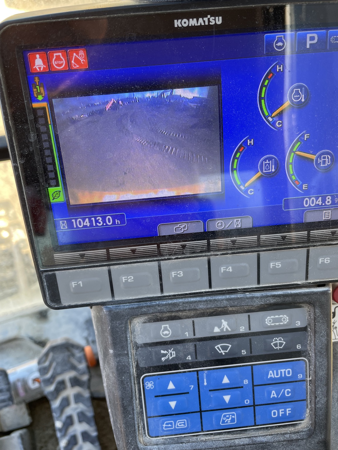 2016 Komatsu PC490LC Image 12