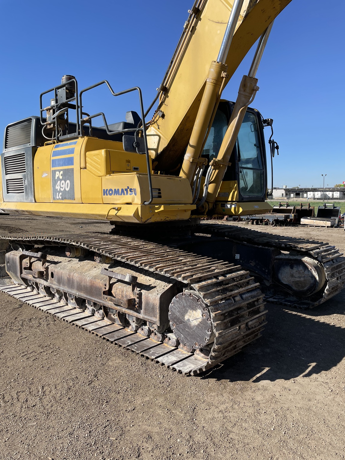2016 Komatsu PC490LC Image 1