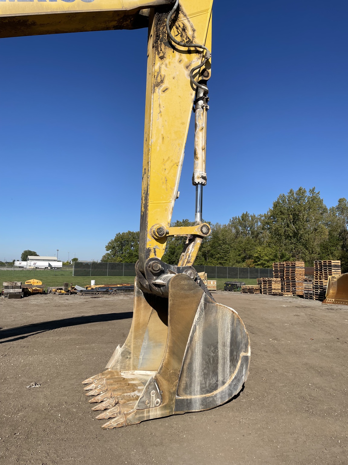 2016 Komatsu PC490LC Image 8