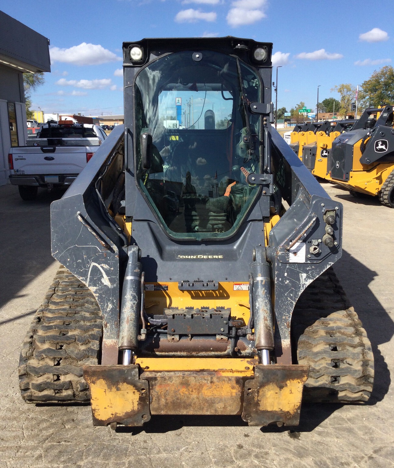 2020 John Deere 333G Image 8
