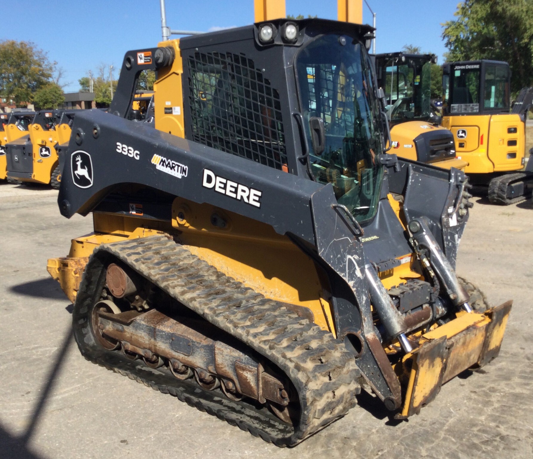 2020 John Deere 333G Image 2