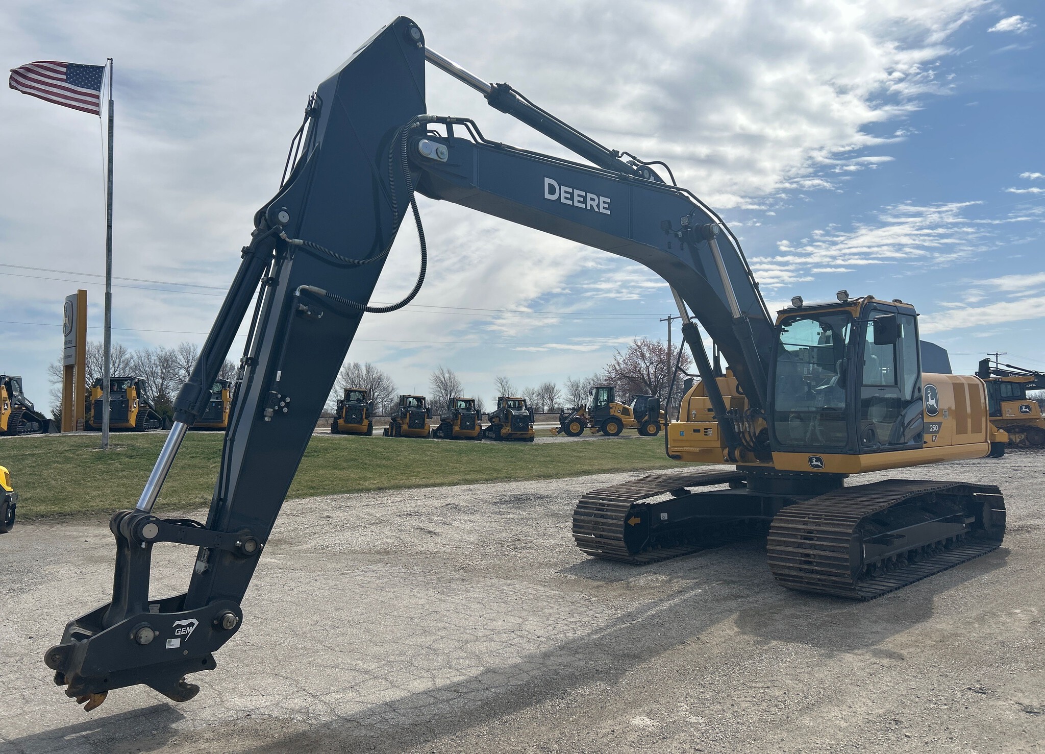 2024 John Deere 250 P Image 5
