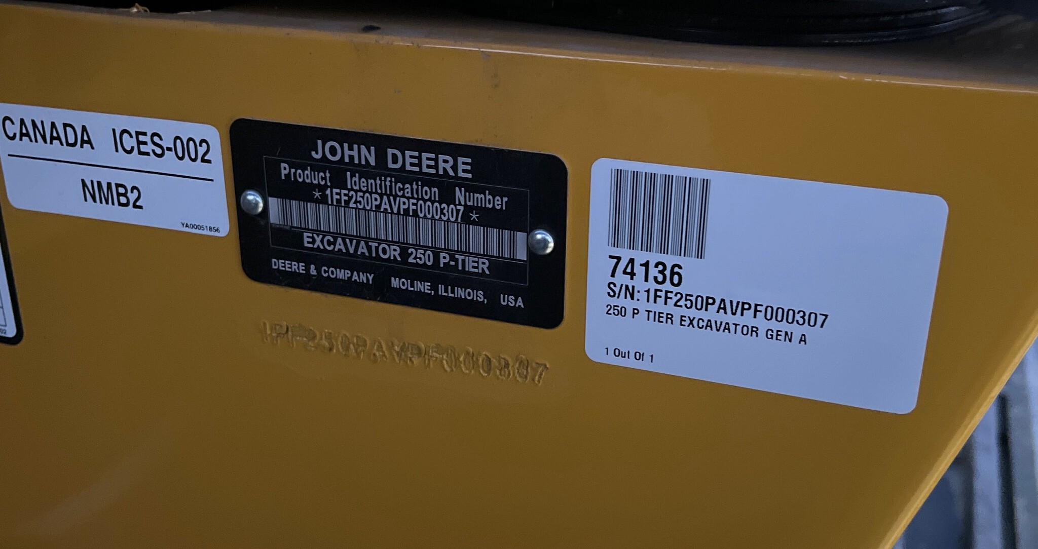 2024 John Deere 250 P Image 11