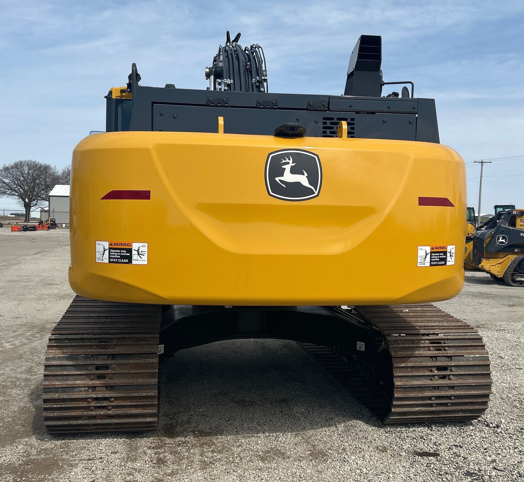 2024 John Deere 250 P Image 4