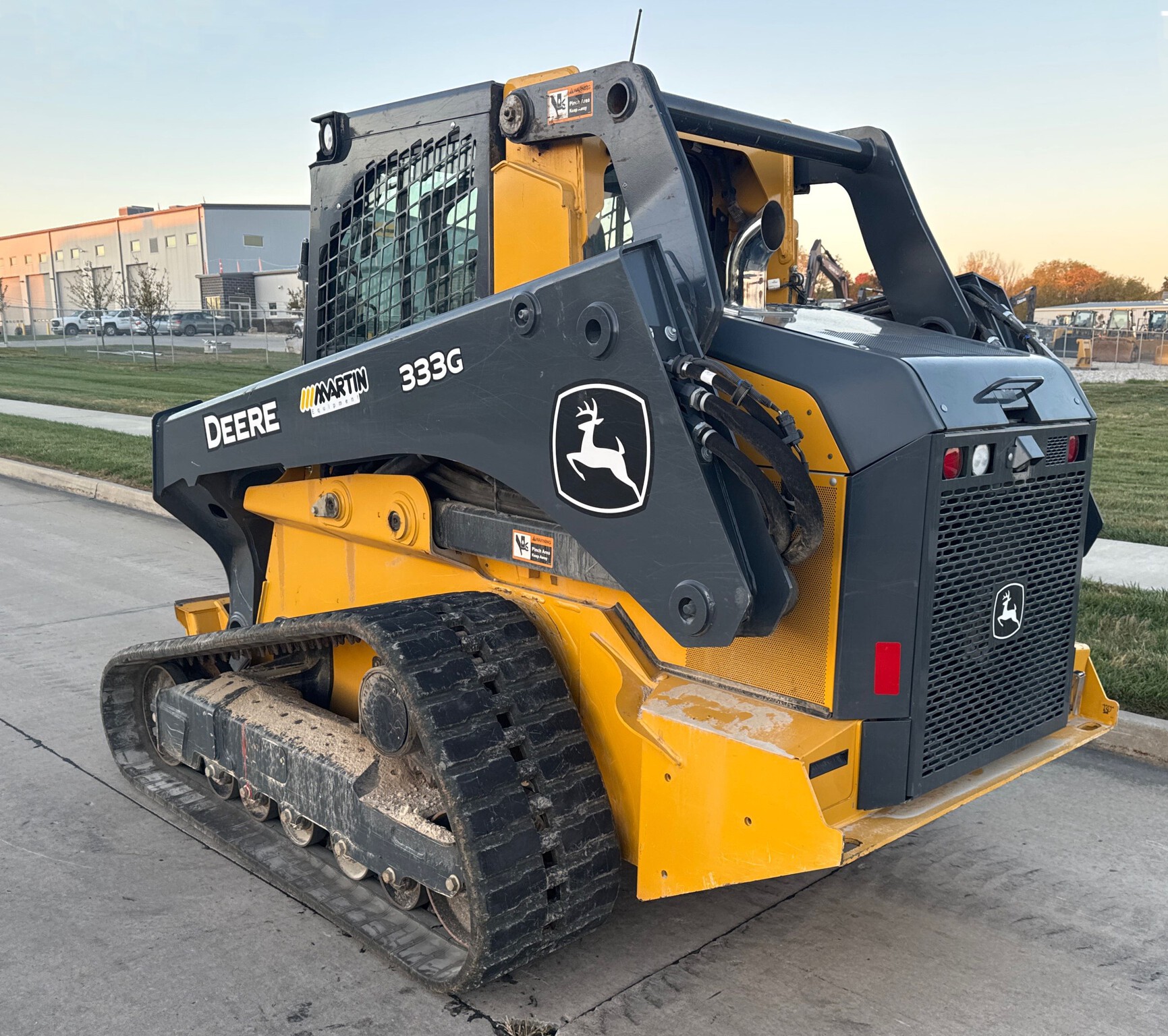 2021 John Deere 333G Image 4