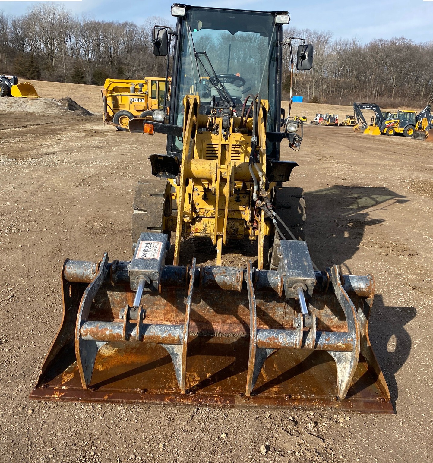 2015 Caterpillar 903C Image 8