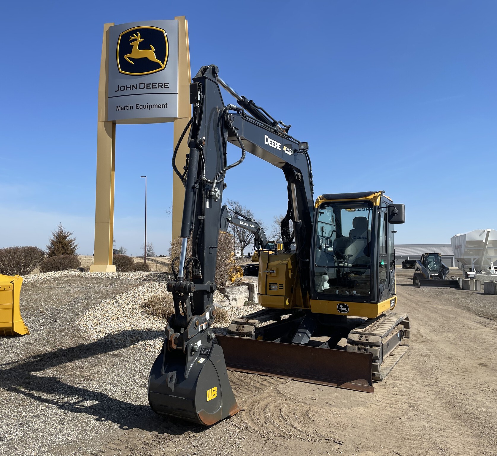 2022 John Deere 75G Image 6