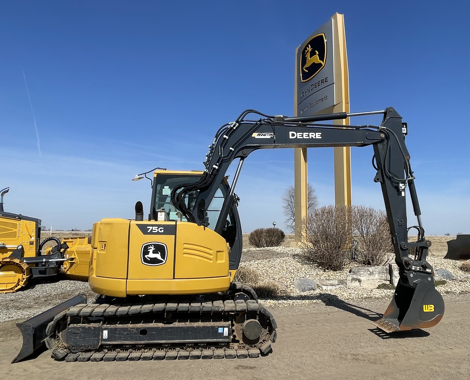 2022 John Deere 75G Image 1