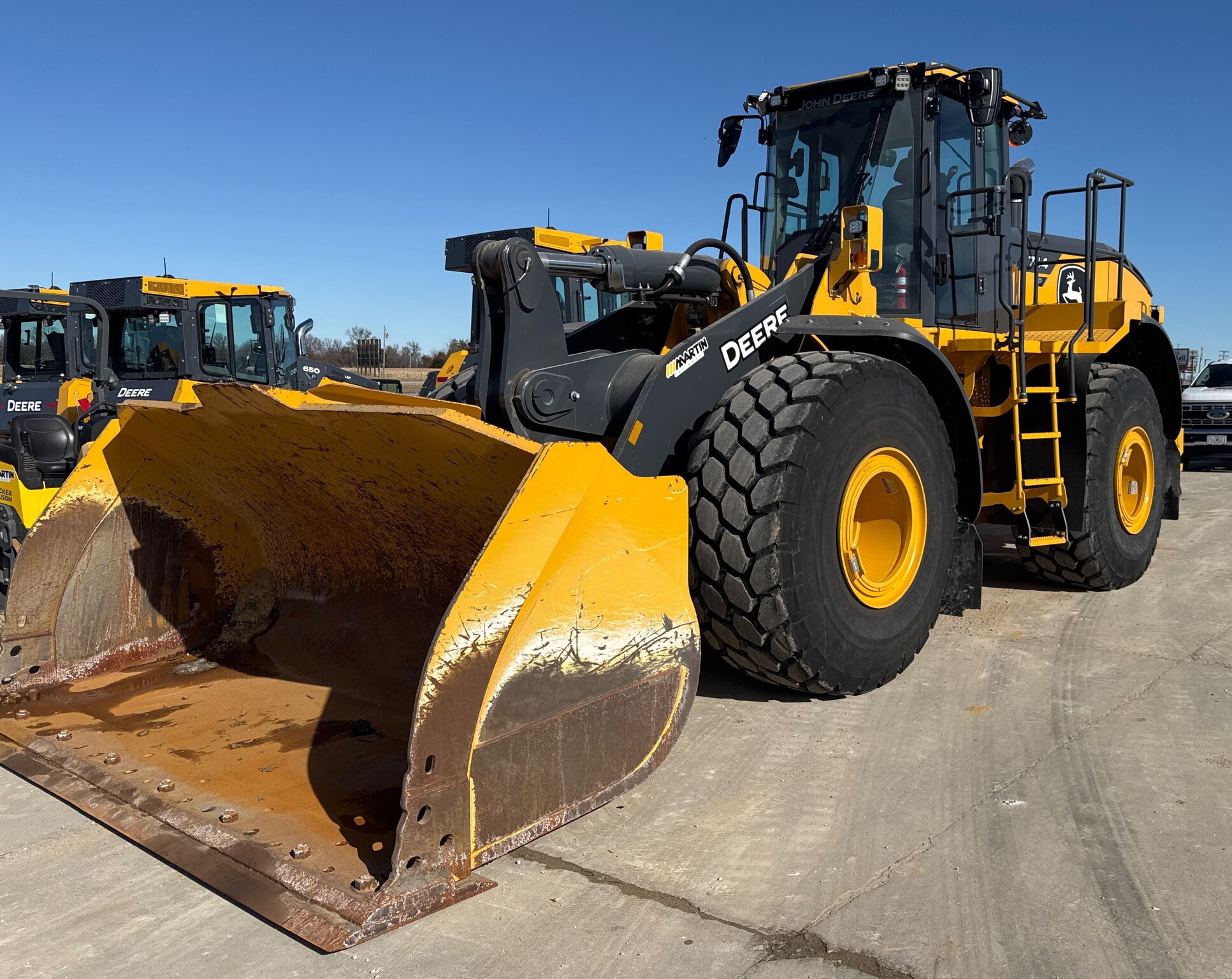 2023 John Deere 744 P Image 1