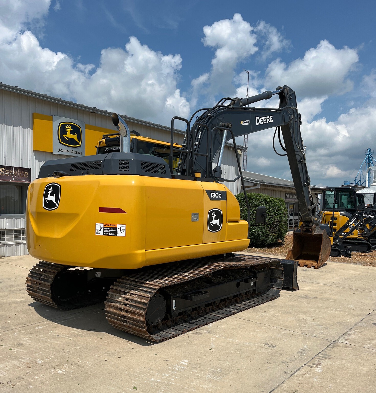 2022 John Deere 130G Image 3