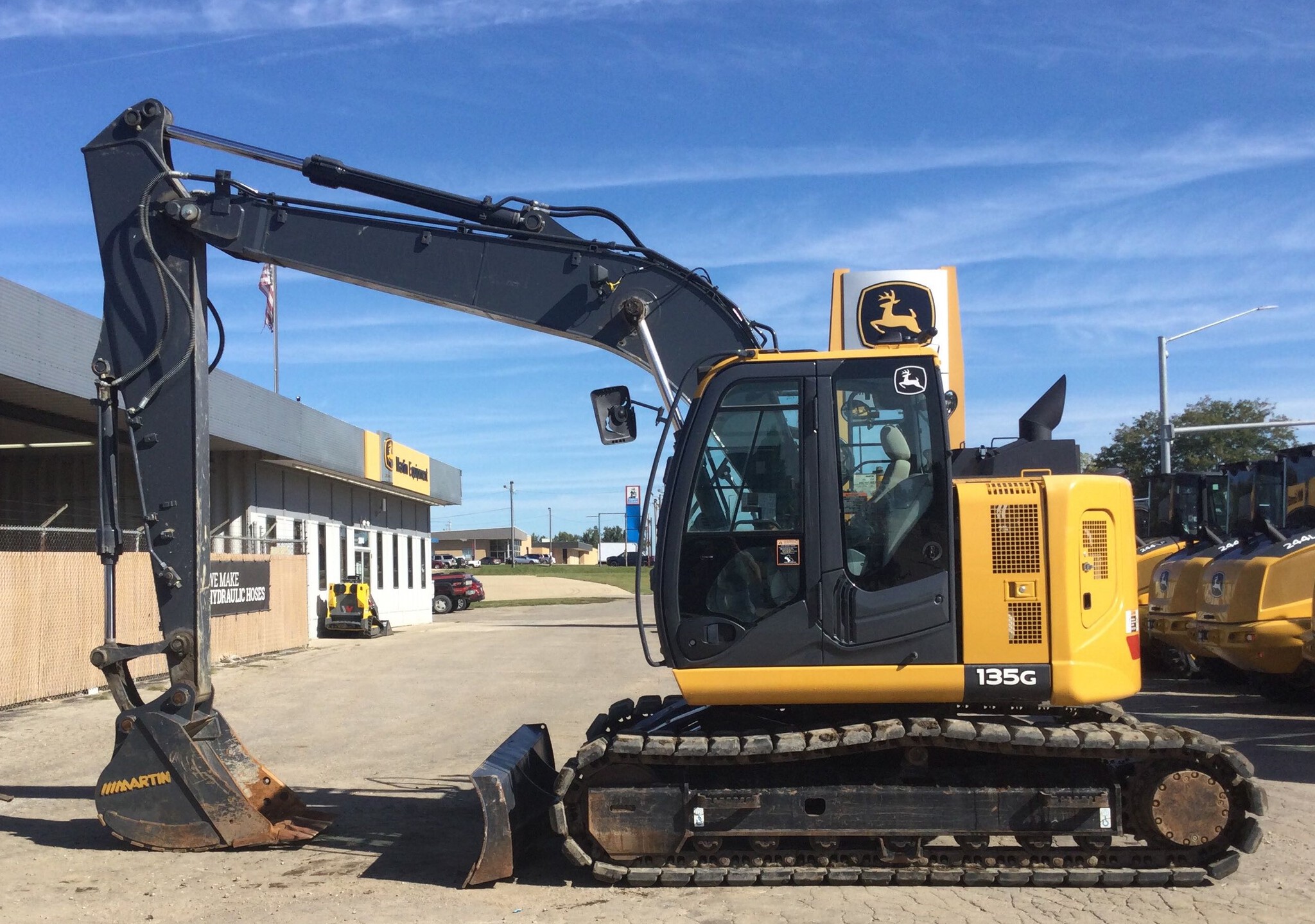 2021 John Deere 135G Image 6