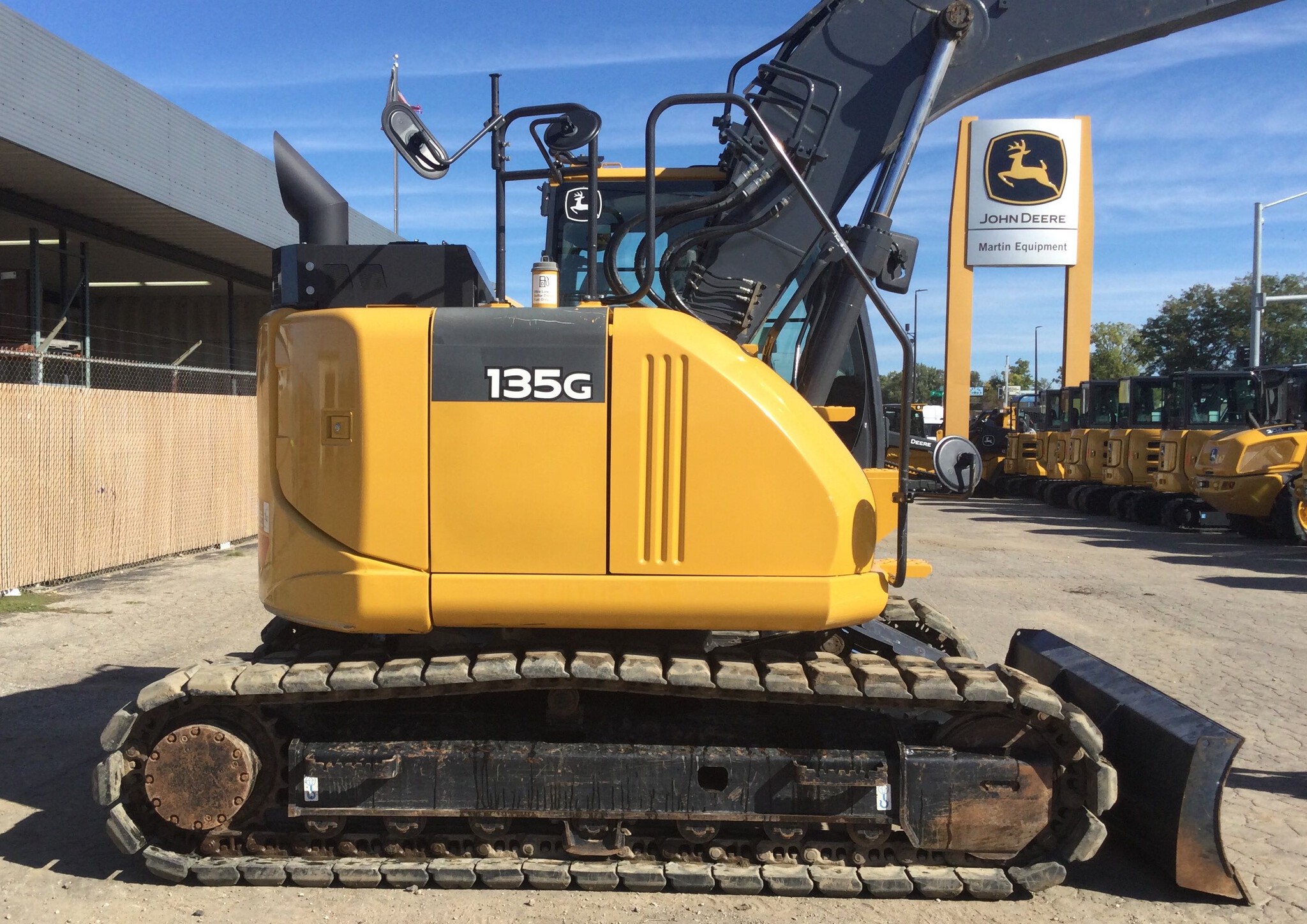 2021 John Deere 135G Image 1