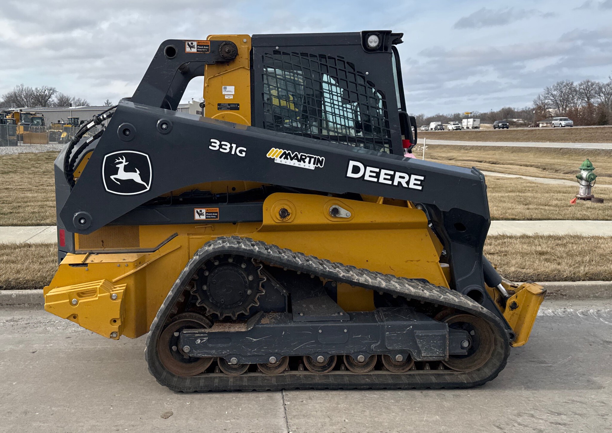 2024 John Deere 331G Image 3