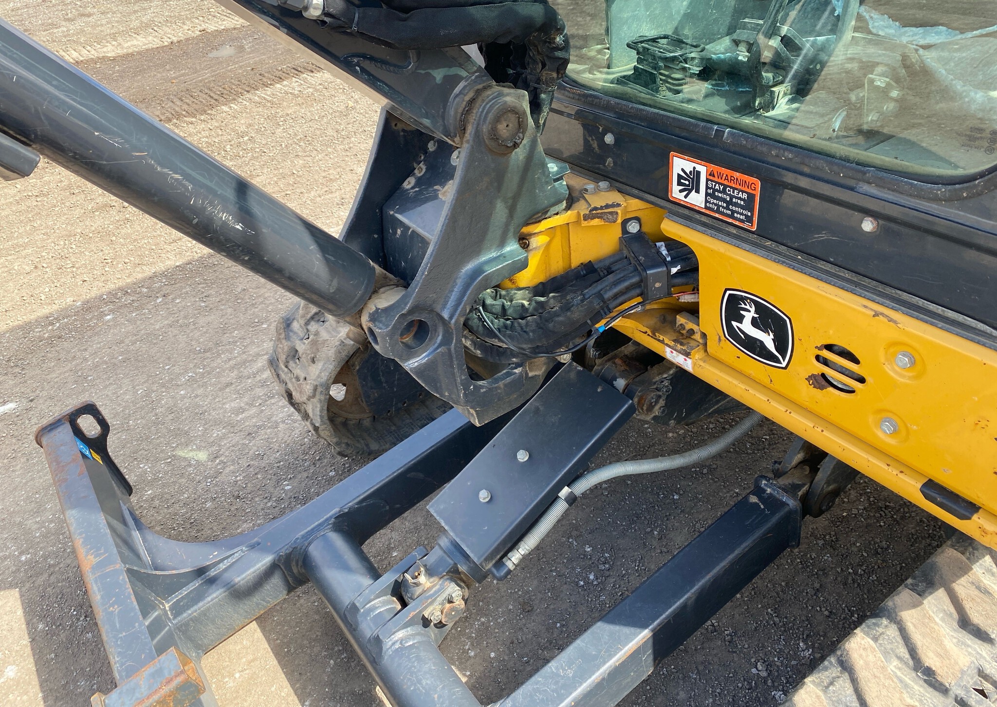 2017 John Deere 35G Image 11