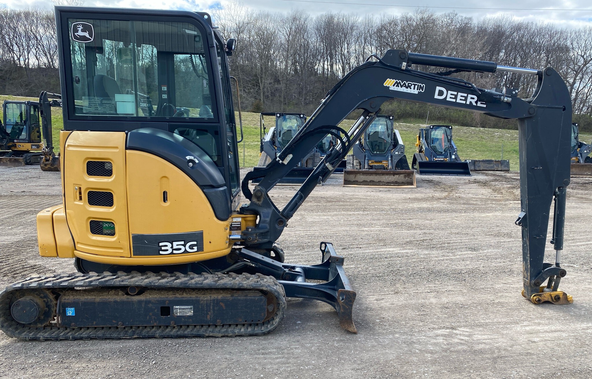 2017 John Deere 35G Image 6