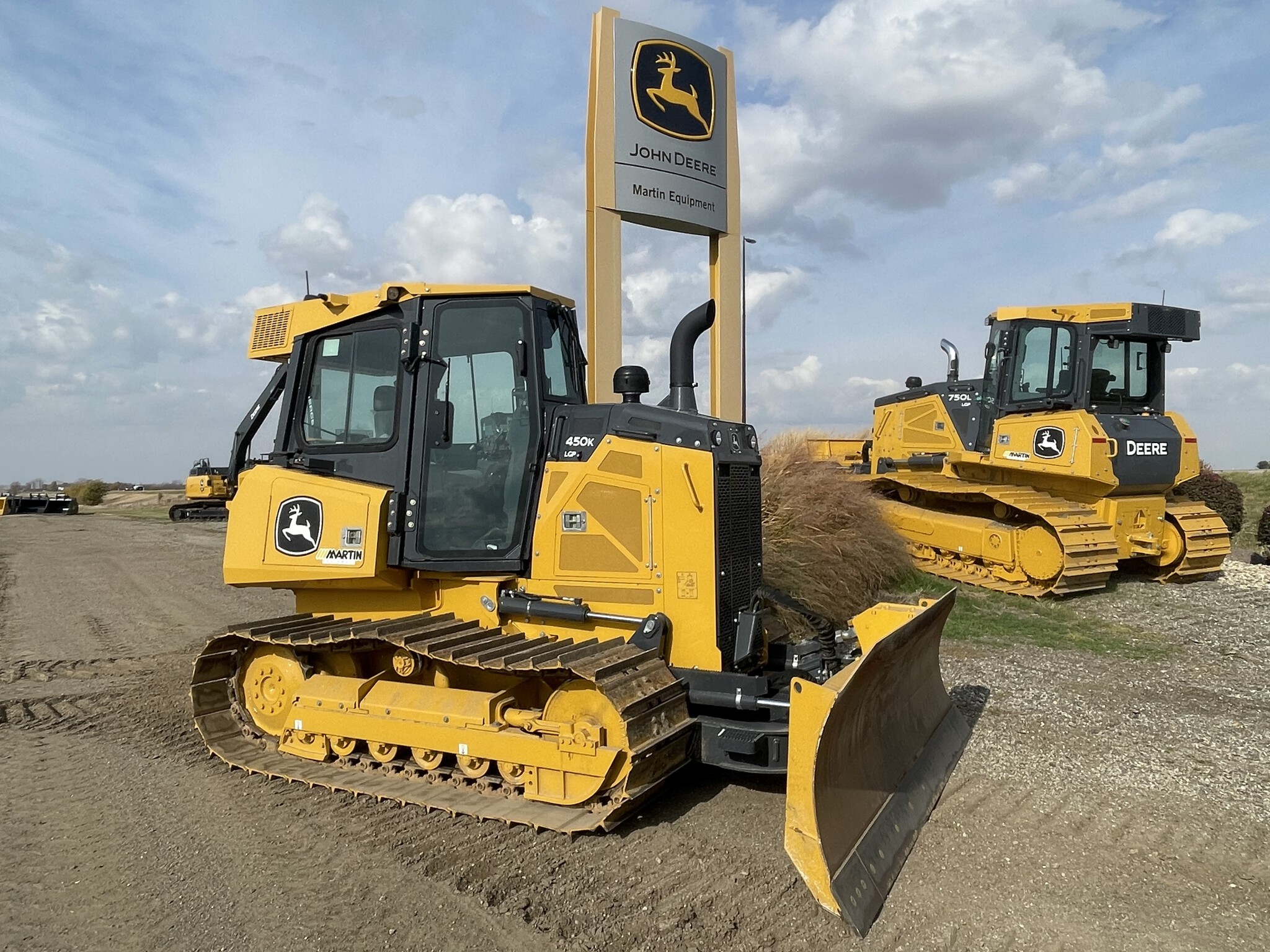 2023 John Deere 450K Image 6