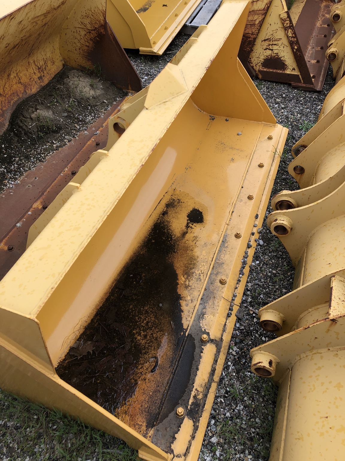2012 John Deere BUCKET Image 3