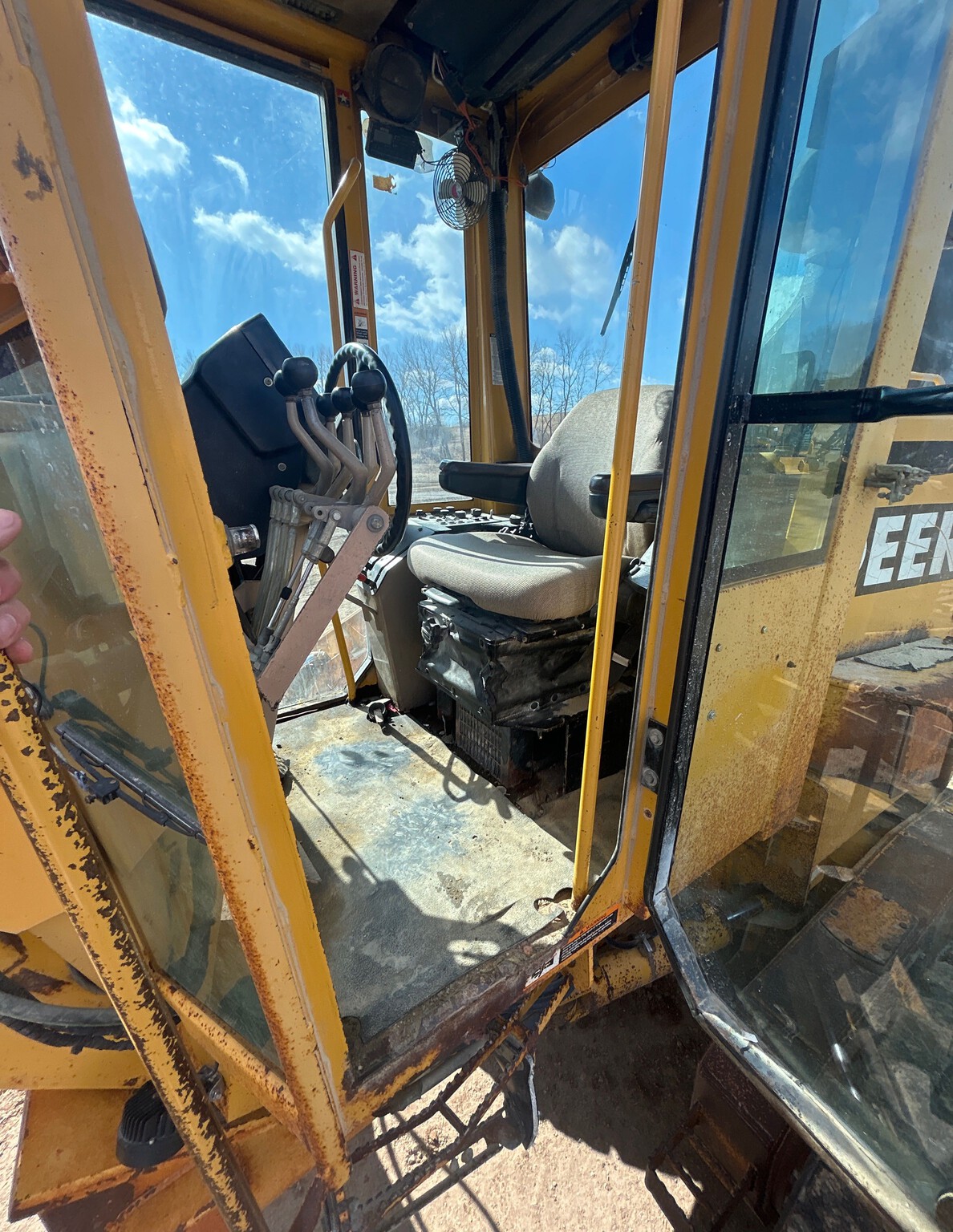 2000 John Deere 772CH Image 7