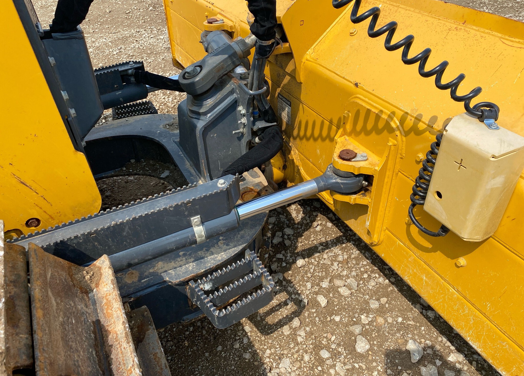 2021 John Deere 650K Image 10