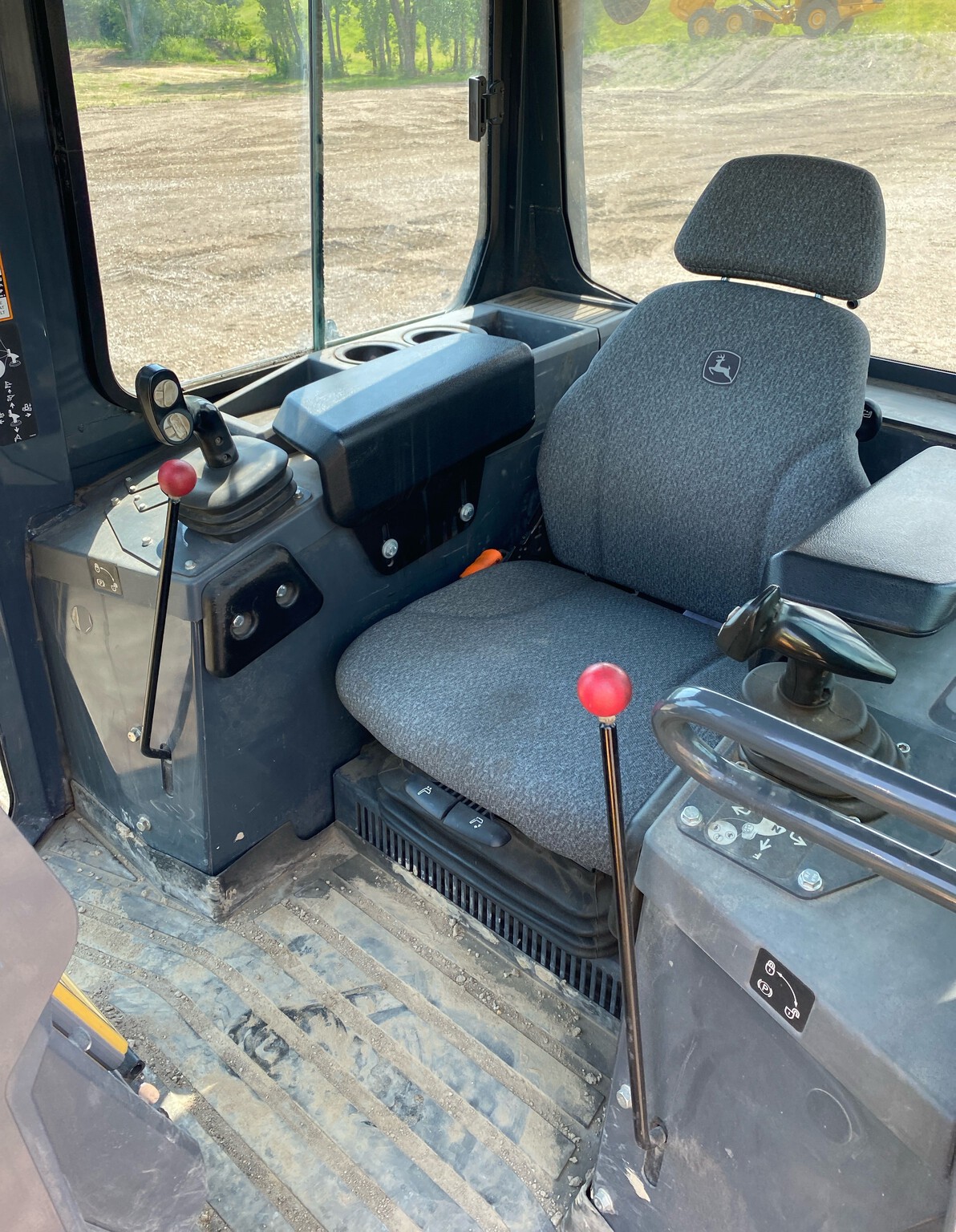 2021 John Deere 650K Image 14
