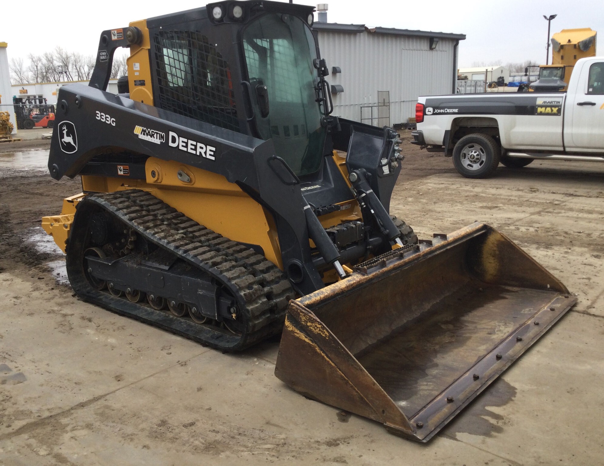 2024 John Deere 333G Image 3