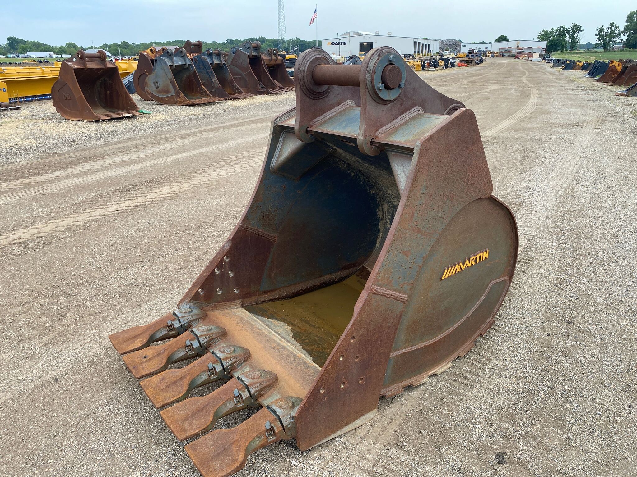 2015 TAG BUCKET Image 2