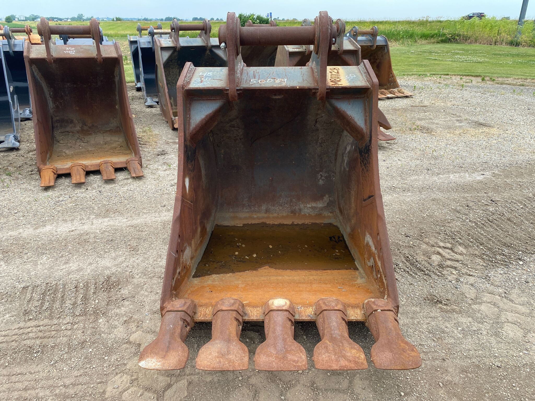 2015 TAG BUCKET Image 1