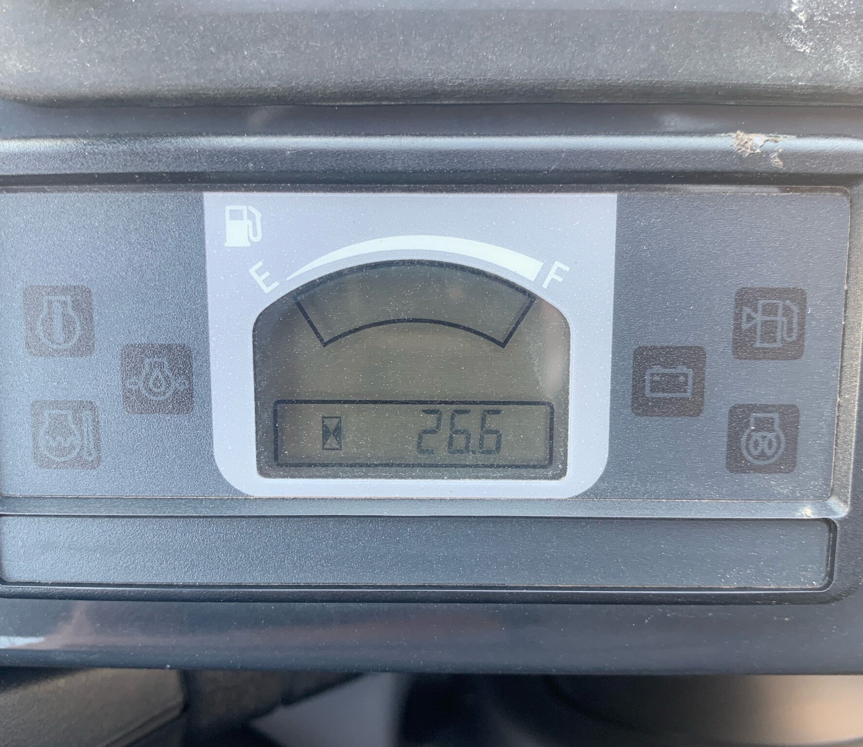2023 John Deere 17G Image 10