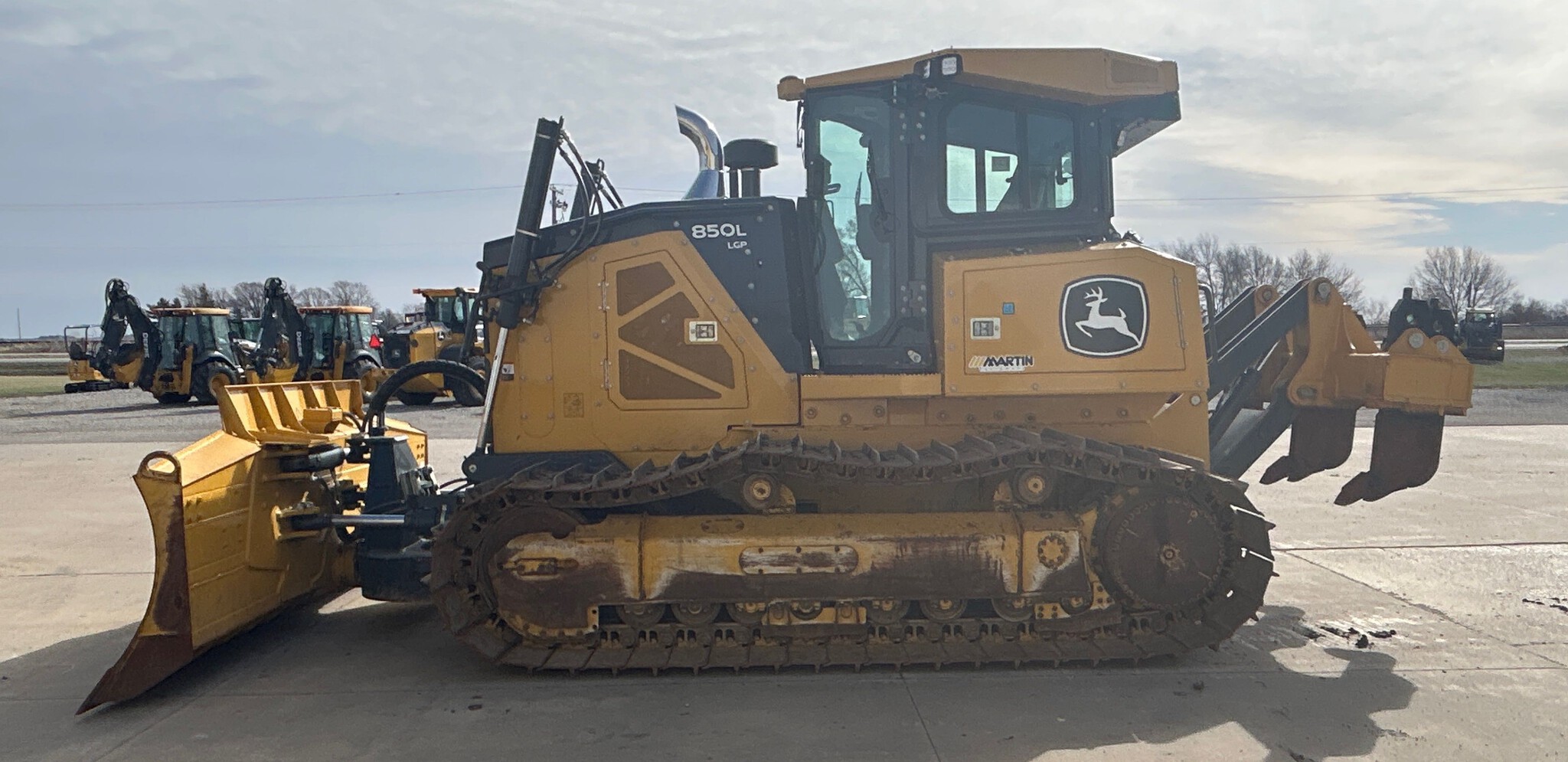 2023 John Deere 850L Image 4