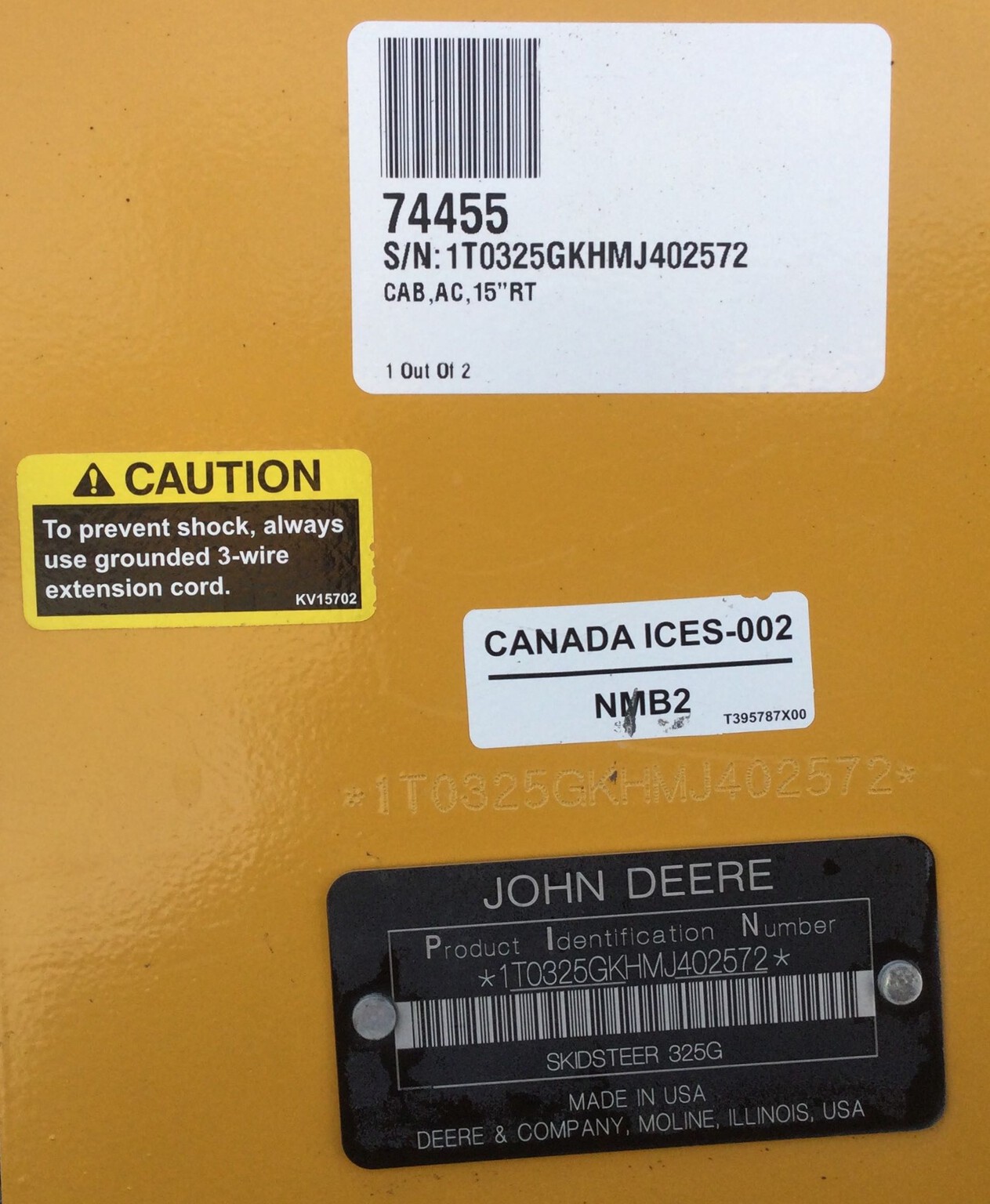 2021 John Deere 325G Image 8