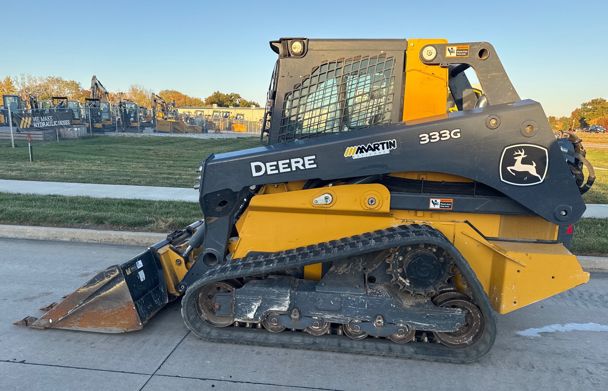 2022 John Deere 333G Image 5