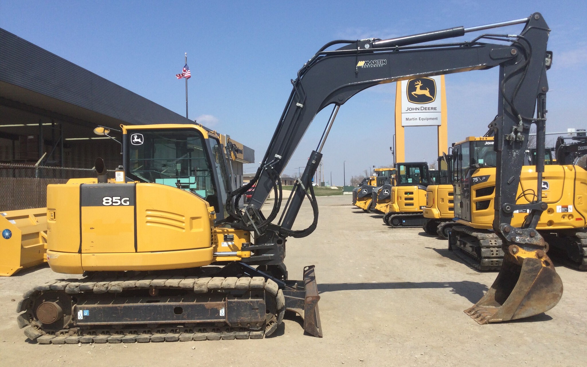 2018 John Deere 85G Image 2
