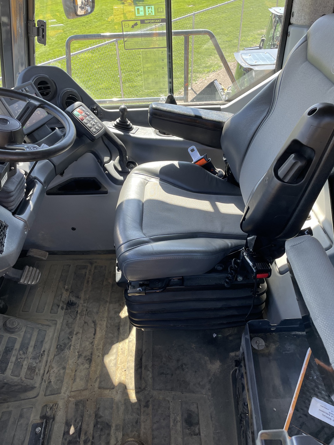 2021 John Deere 460E-II Image 7