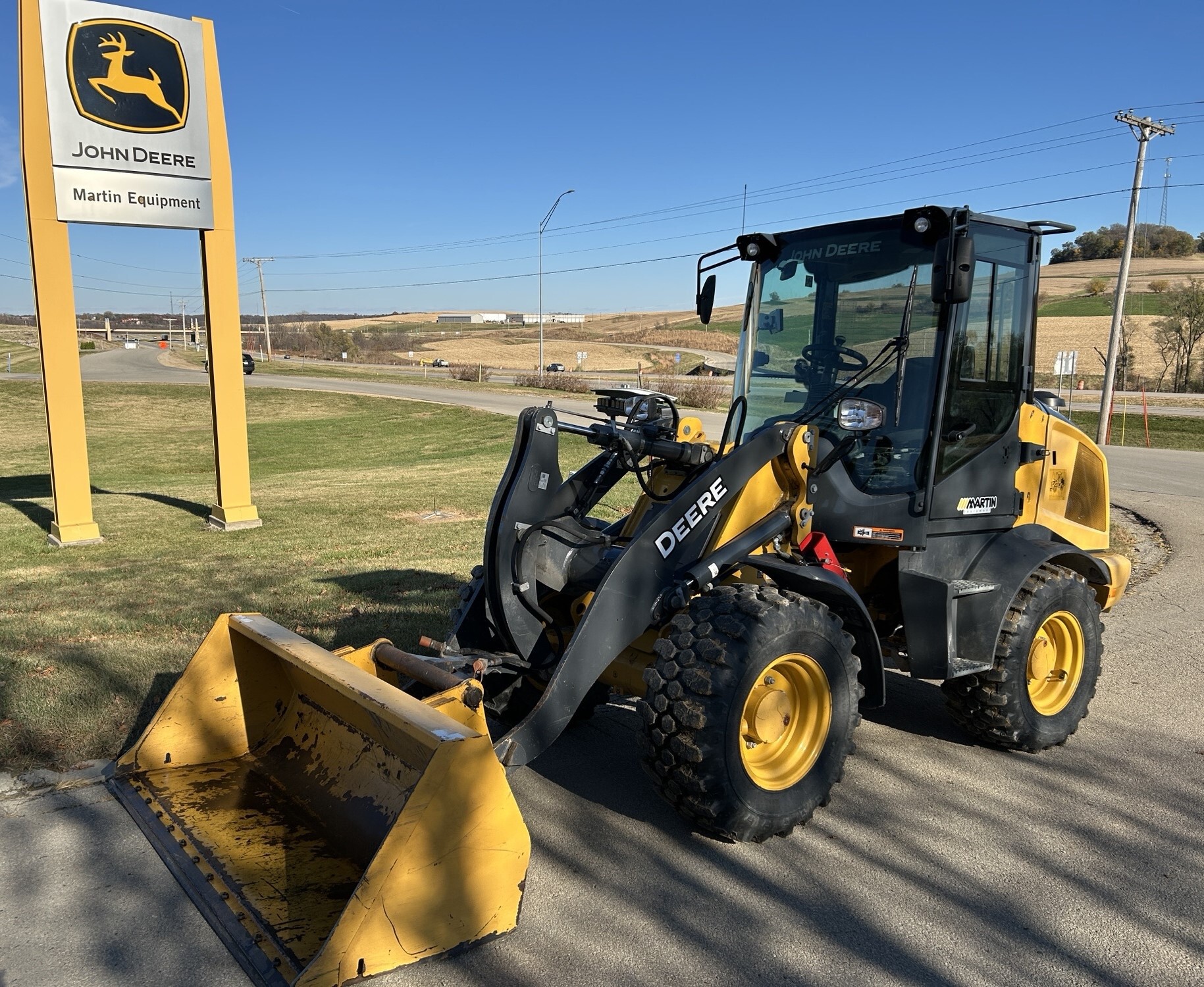 2020 John Deere 244L Image 6