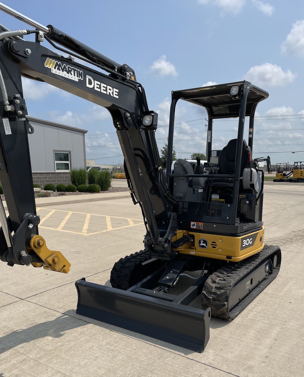 2023 John Deere 30G Image 1