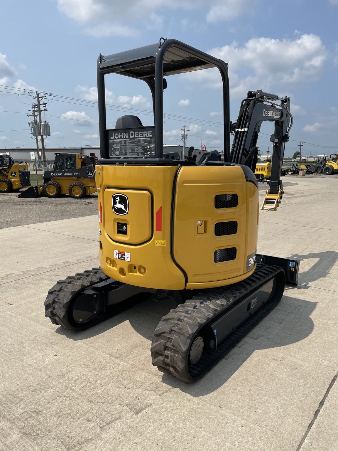 2023 John Deere 30G Image 4