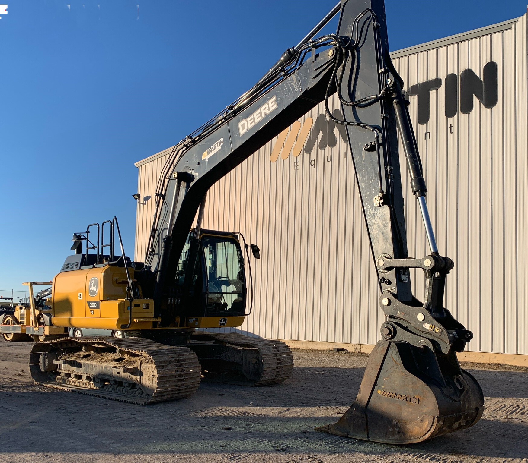 2024 John Deere 200 G Image 4